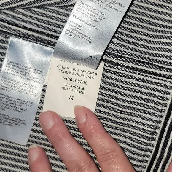 Calvin Klein Clean Line Trucker Teddy Stripe Engineer Denim Jacket NWOT Size M - Picture 4 of 10